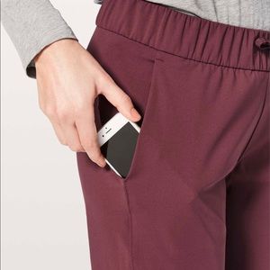 Lululemon on the fly pants - Burgundy size 10
